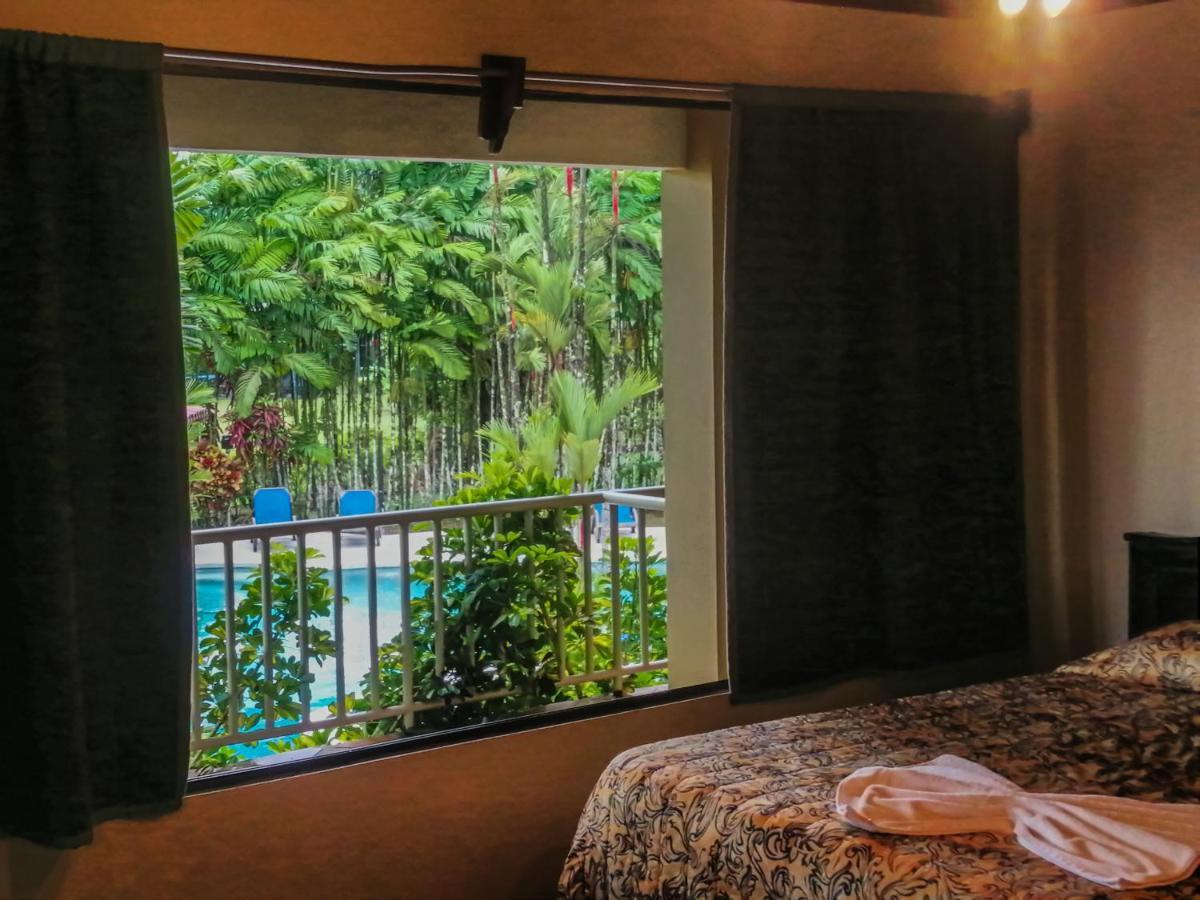 Arenal Backpackers Resort Ла Фортуна Экстерьер фото